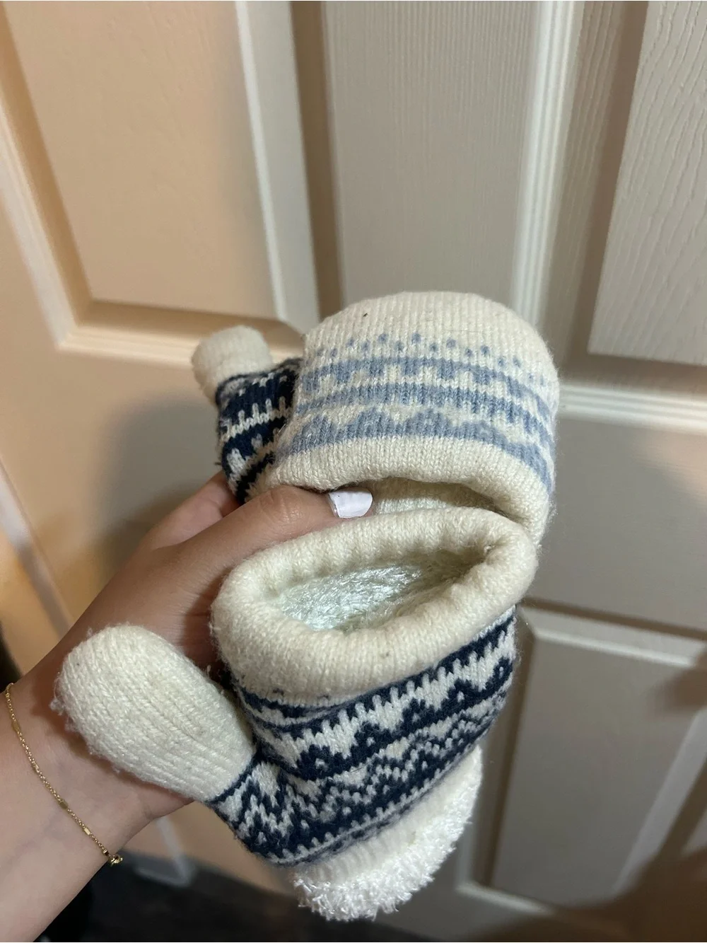 Cozy Fair Isle Knit Mittens in Cream, Navy & Light Blue
